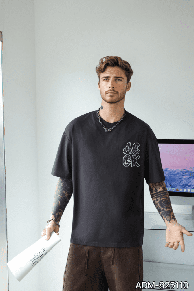 letuswin | SS25 New T-Shirt | Oversized Embroidery with Label Appliqué | 3D Detailing | Casual Short-Sleeve #825110