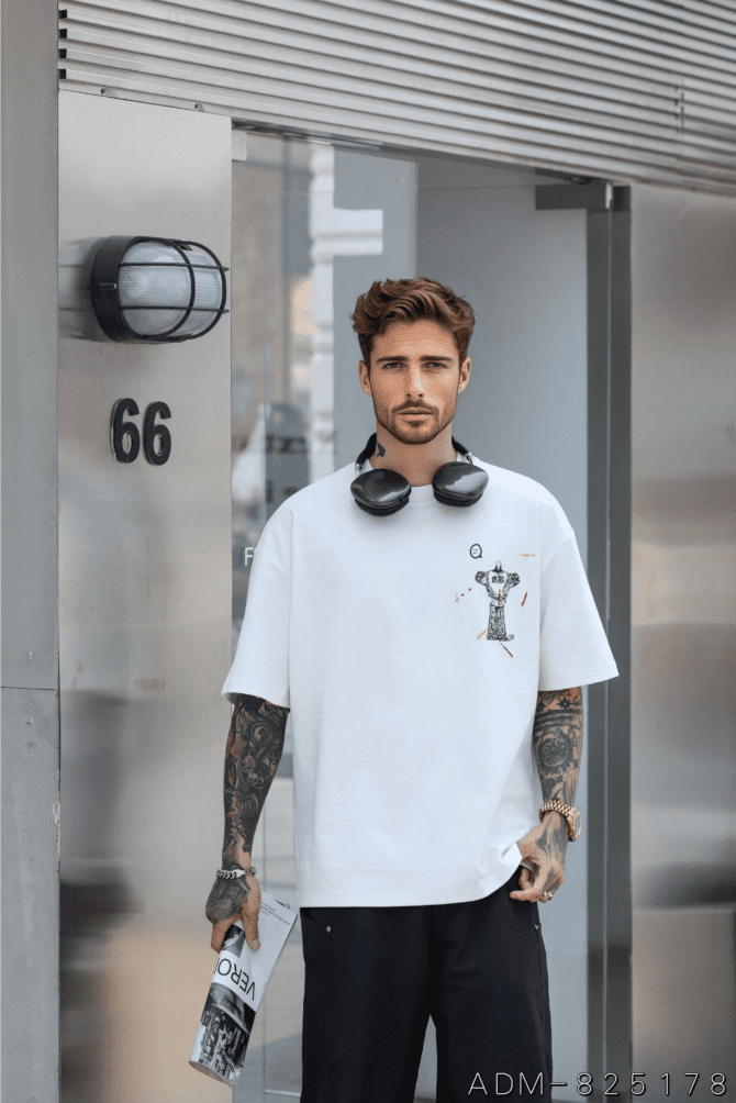 letuswin|SS25 Washed Vintage Tee | Loose Fit Distressed Finish | Sportswear Daily Styling #825178 - Image 3
