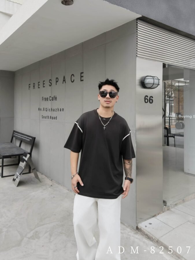 ADM New Pinched Seam Metallic Badge T-shirt 82507 - 200gsm Premium Cotton | Streetwear Wholesale (5 Colors) - Image 9