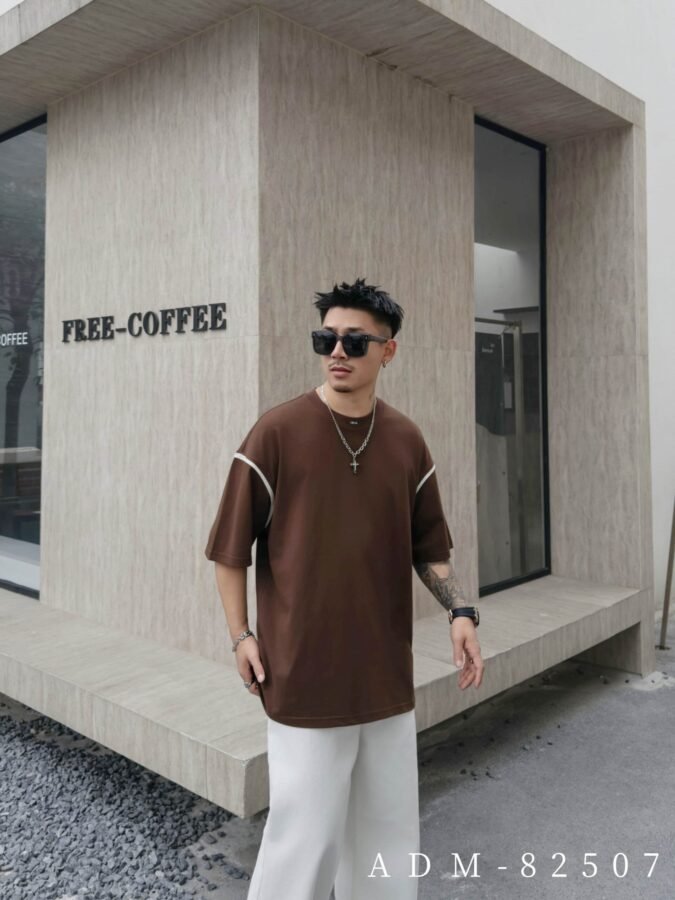 ADM New Pinched Seam Metallic Badge T-shirt 82507 - 200gsm Premium Cotton | Streetwear Wholesale (5 Colors) - Image 2